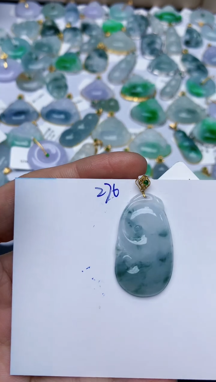 【闪购商品】翡翠颈饰18K金镶嵌天然翡翠A货    