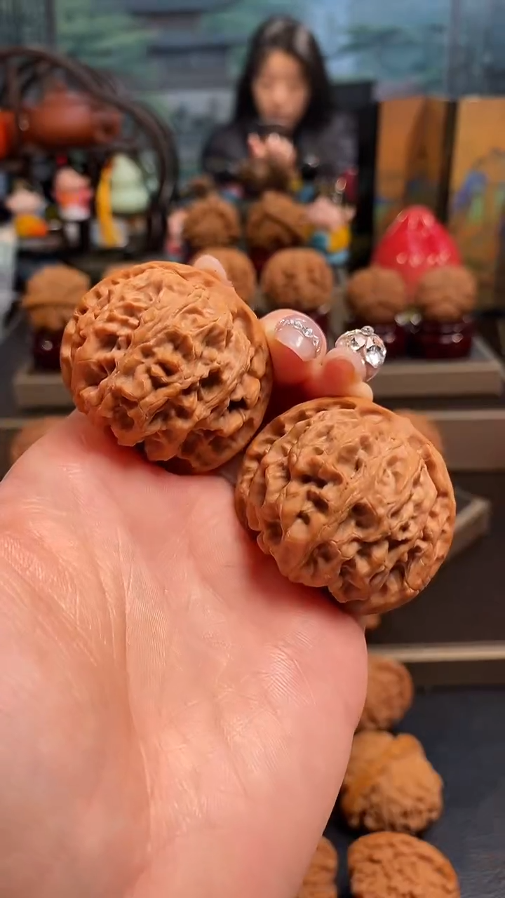 【闪购商品】文玩核桃把件K220苹果园42