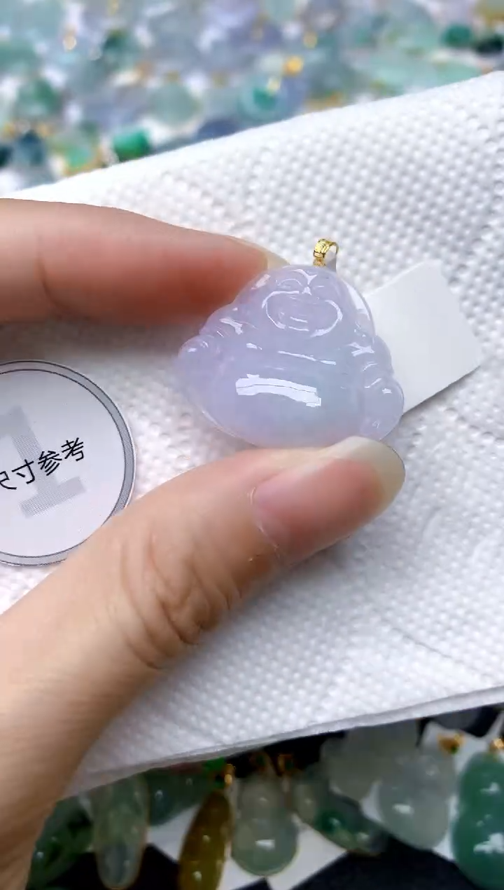 颈饰18K金镶嵌翡翠天然A货翡翠