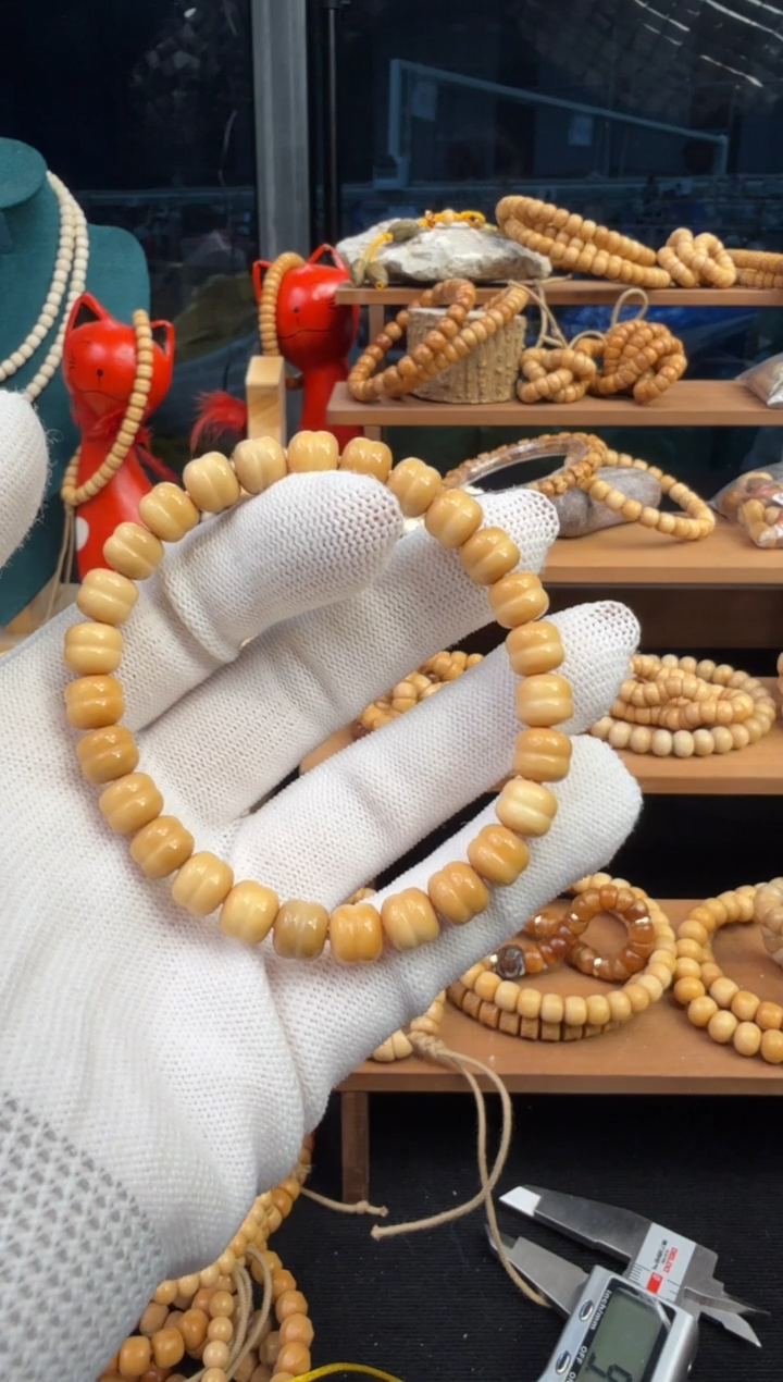 【闪购商品】菩提根/象牙果手串龙脊菩提单圈汉堡卡8*7无月微孔