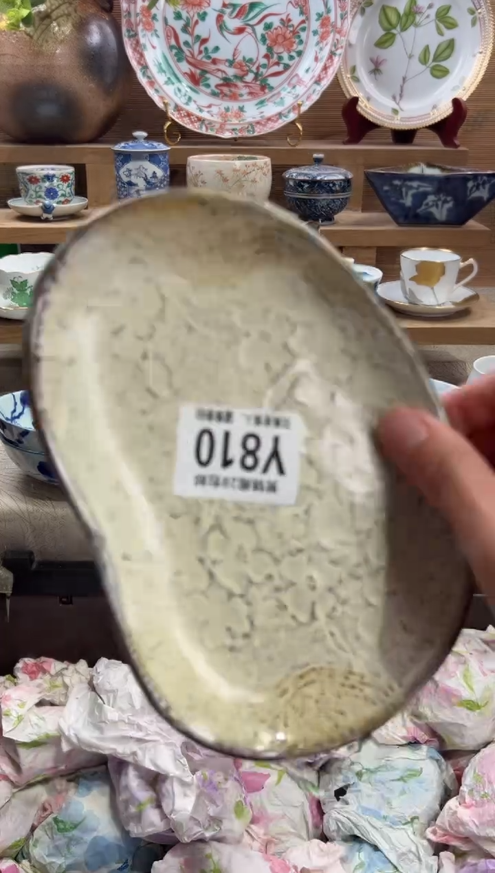 瓷片逃****️       Y810