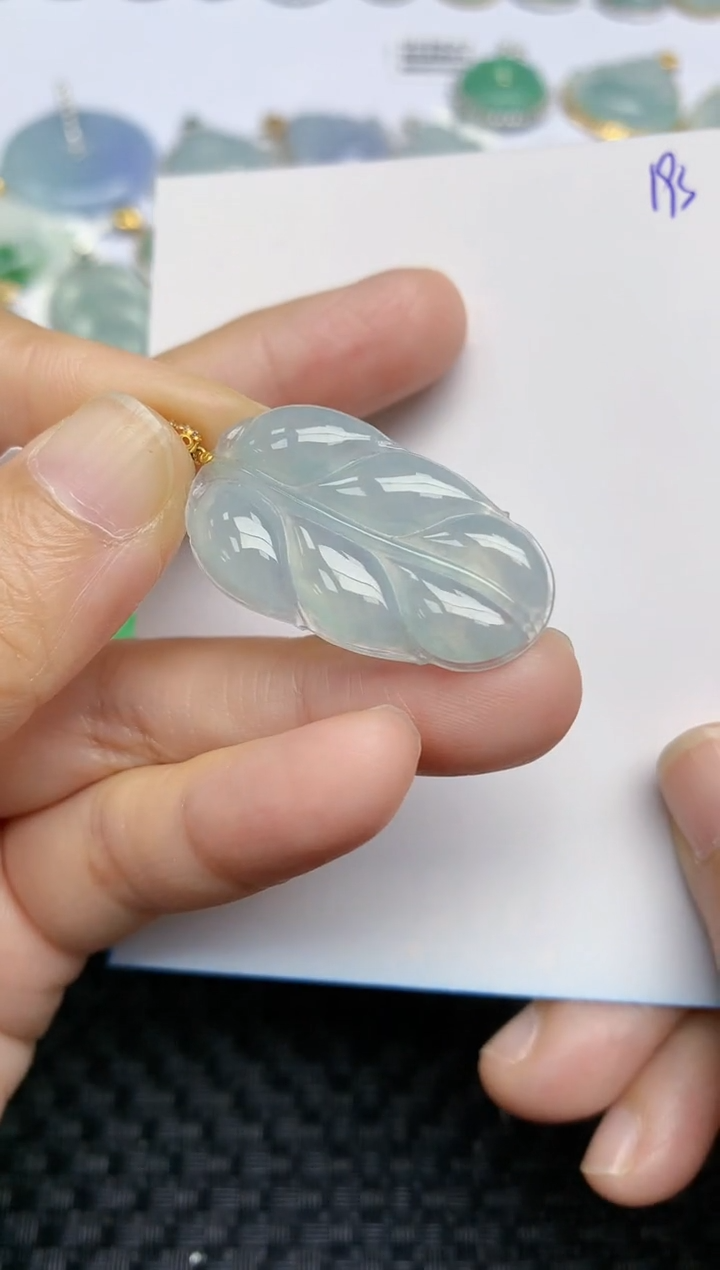 【闪购商品】翡翠挂件18K金镶嵌天然A货翡翠 193