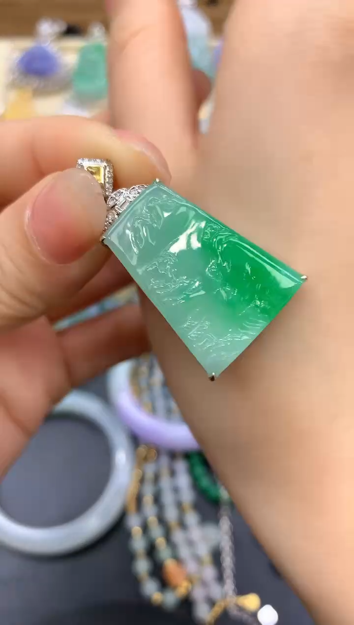 【闪购商品】翡翠颈饰18K金镶嵌406-中国好珍宝