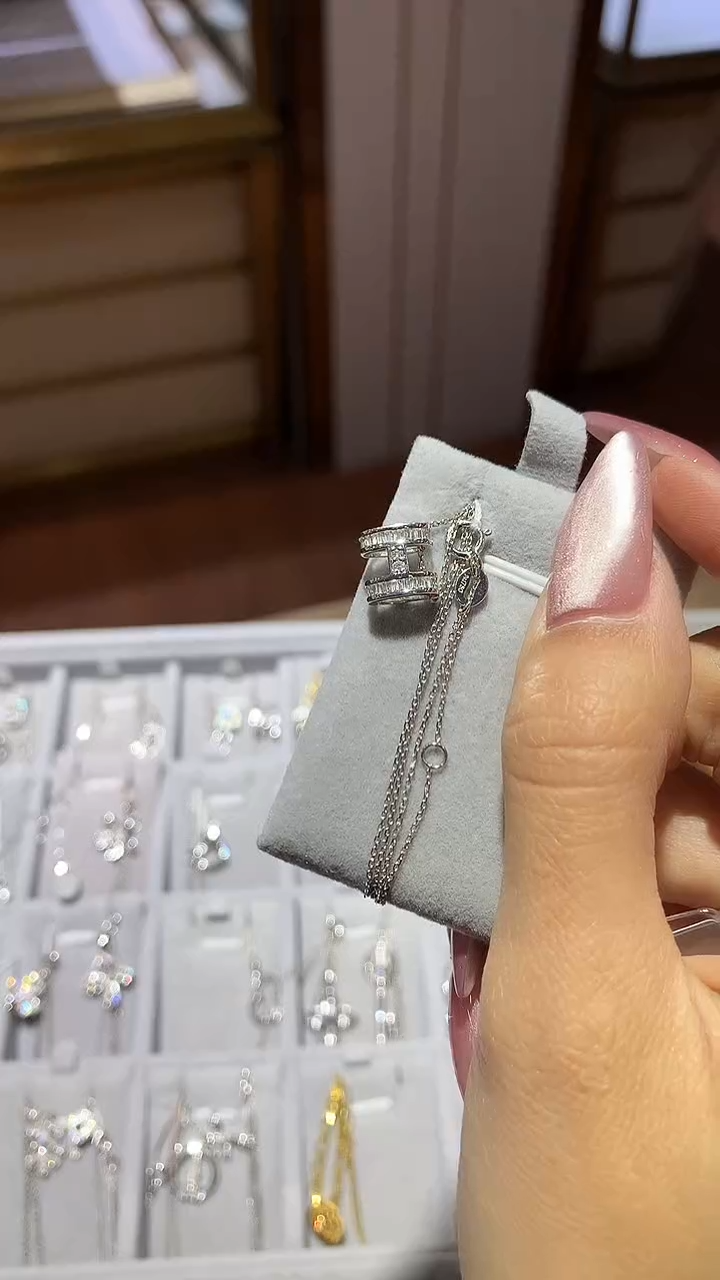 【闪购商品】钻石项链18K金镶嵌项链