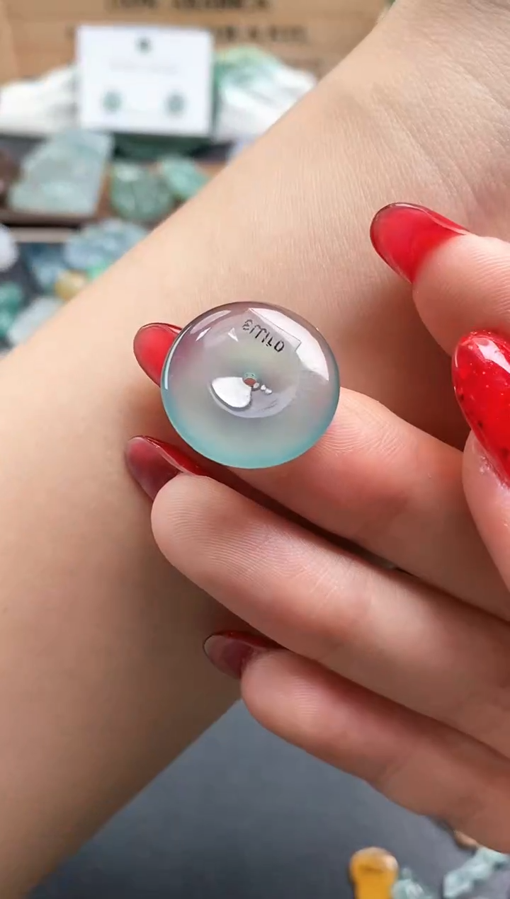 颈饰未镶嵌翡翠平安扣