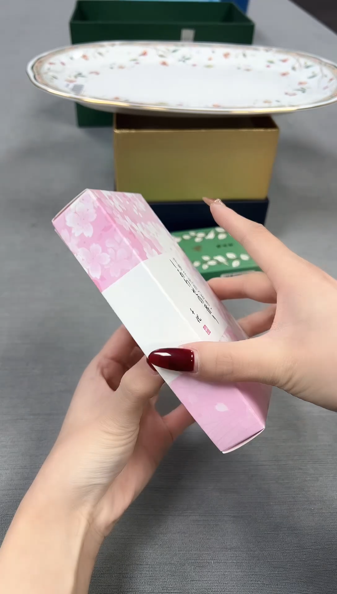 【闪购商品】瓷片新号开播不计成本欢迎点菜！