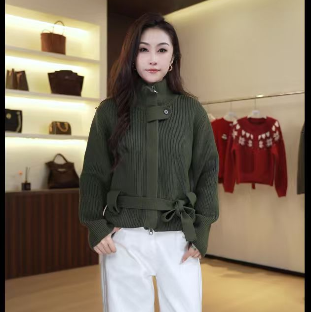 7428秋冬时尚设计师圆领套头长袖套头显瘦针织衫