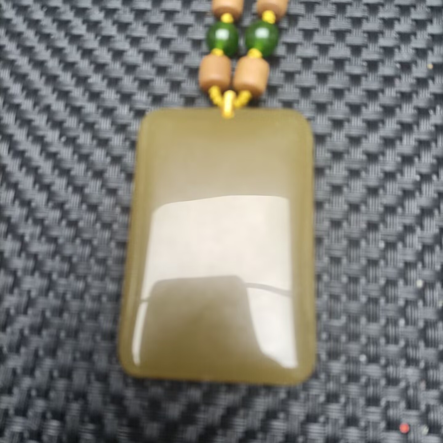 B20精品和田玉无事牌吊坠