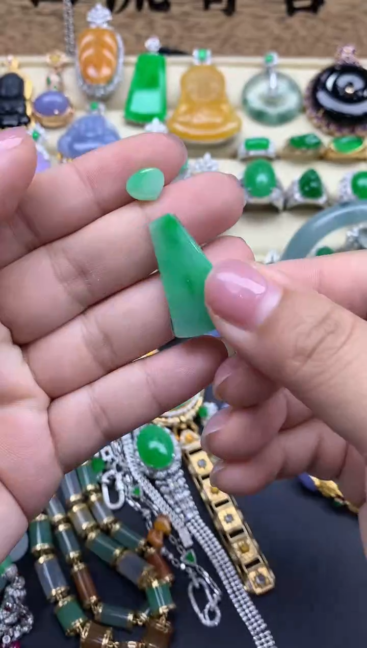 【闪购商品】翡翠颈饰未镶嵌54-中国好珍宝