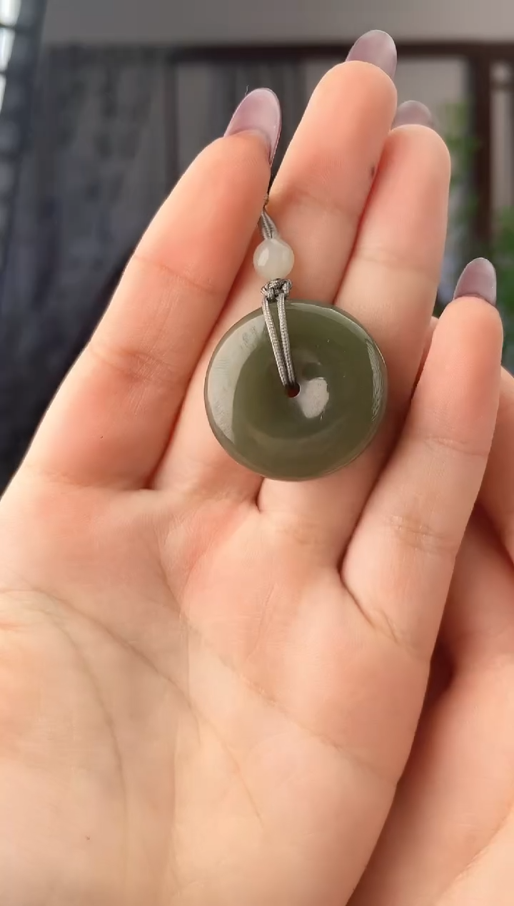 颈饰未镶嵌和田玉扣 无