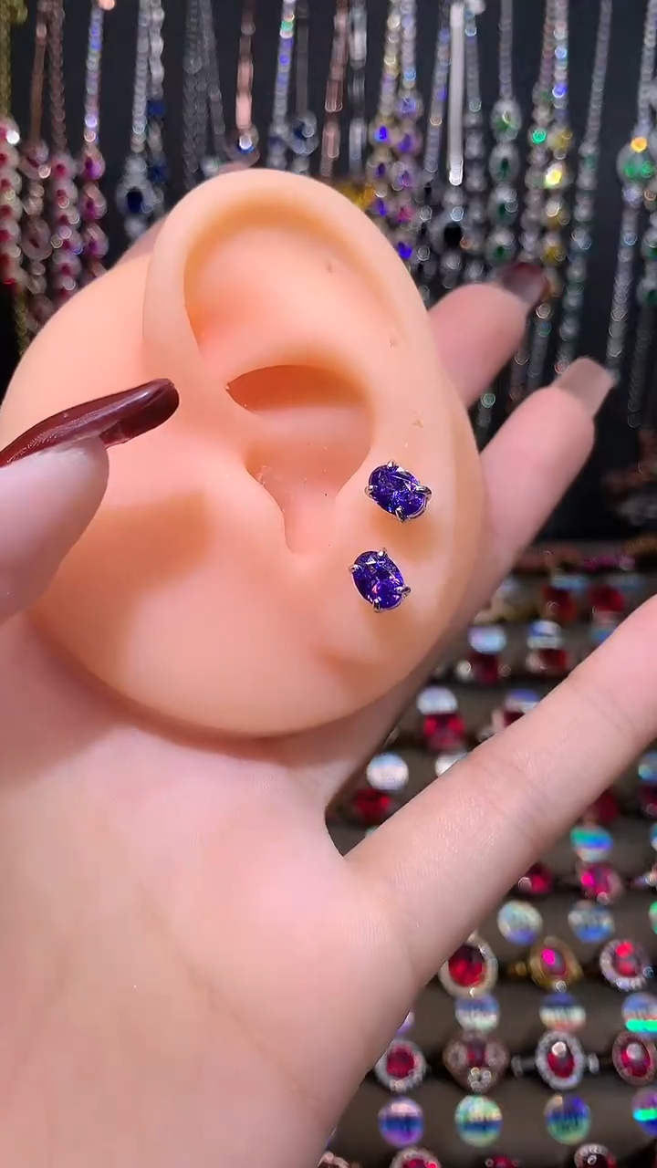 【闪购商品】水晶耳饰银S925镶嵌高温优化合成处理6.8