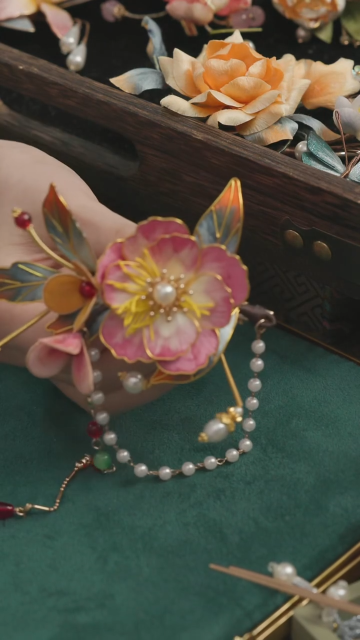 刺绣【高货】湘传礼 桑蚕丝 非遗绒花发夹