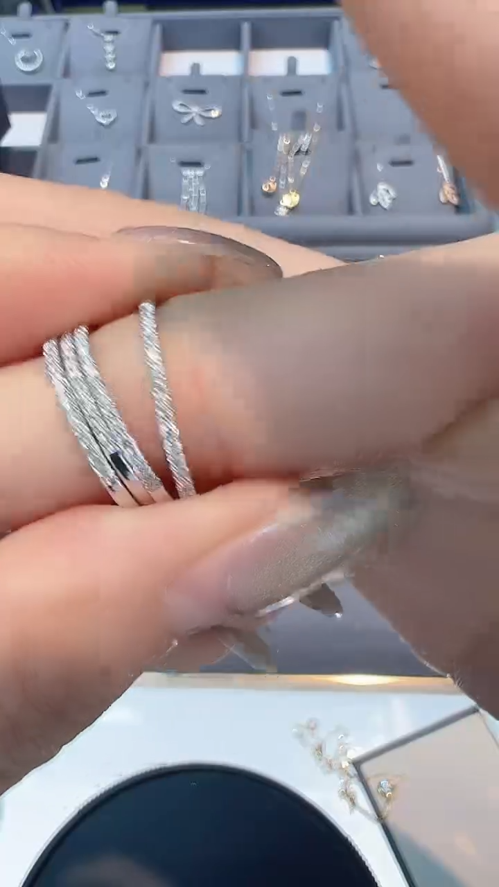 【闪购商品】钻石戒指/指环18K金镶嵌多样性发一