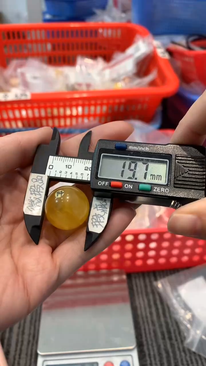 【闪购商品】未镶嵌琥珀珠宝奇石488