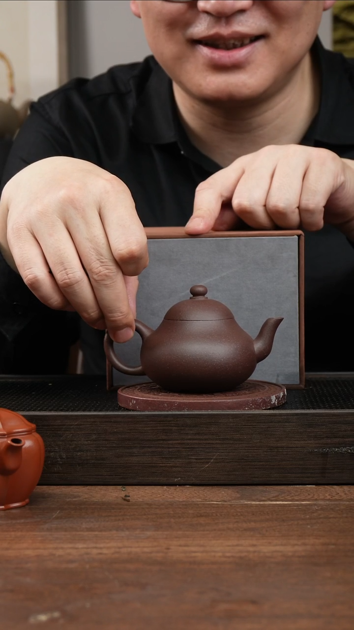 茶杯紫砂用****3紫泥梨形     150CC  