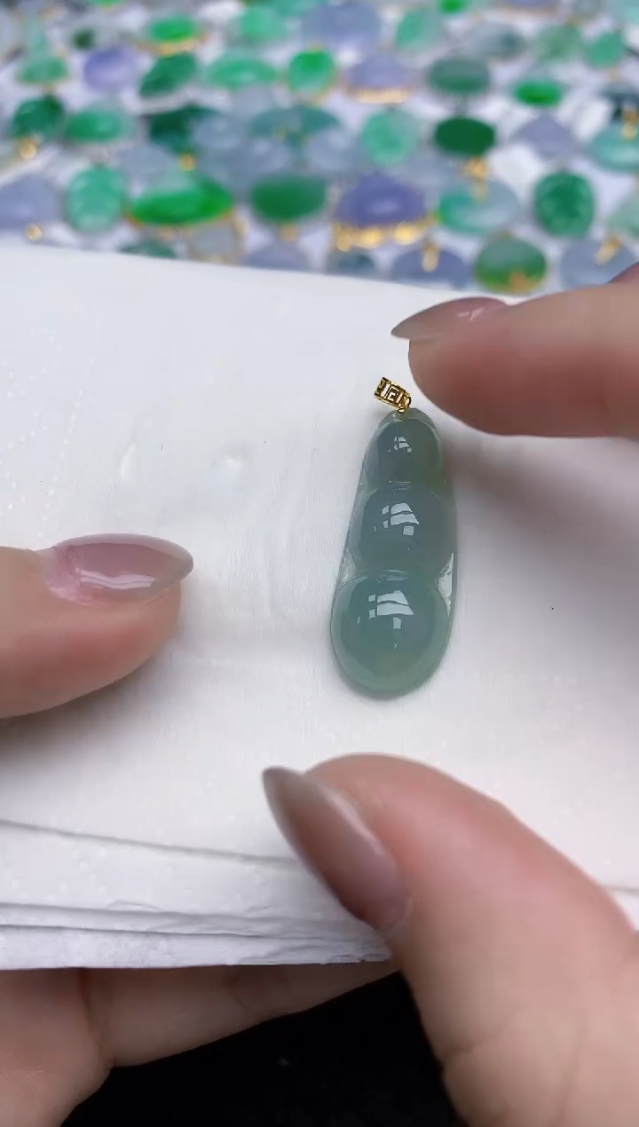 【闪购商品】翡翠颈饰未镶嵌天然翡翠A货