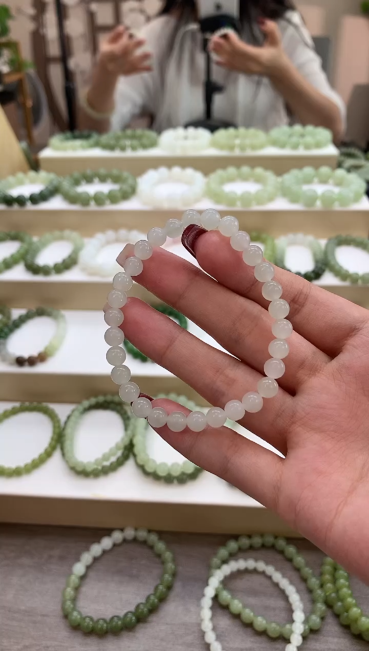 未镶嵌手串和田玉四***庄白月光