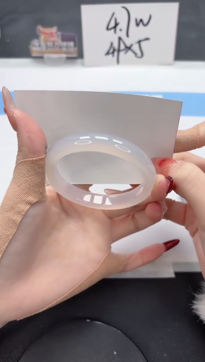 【闪购商品】石英质玉手镯未镶嵌A353-54.2