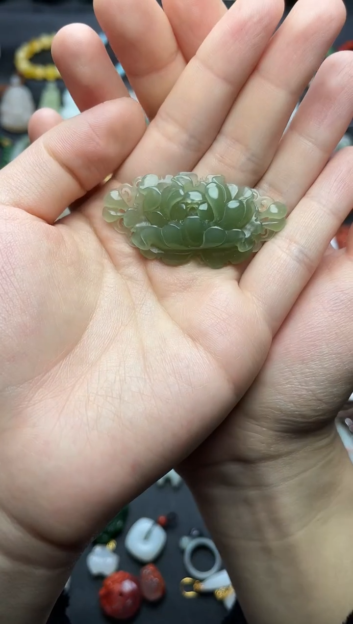 颈饰未镶嵌和田玉花花06