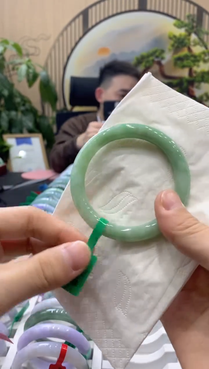 【闪购商品】翡翠手镯未镶嵌000014087