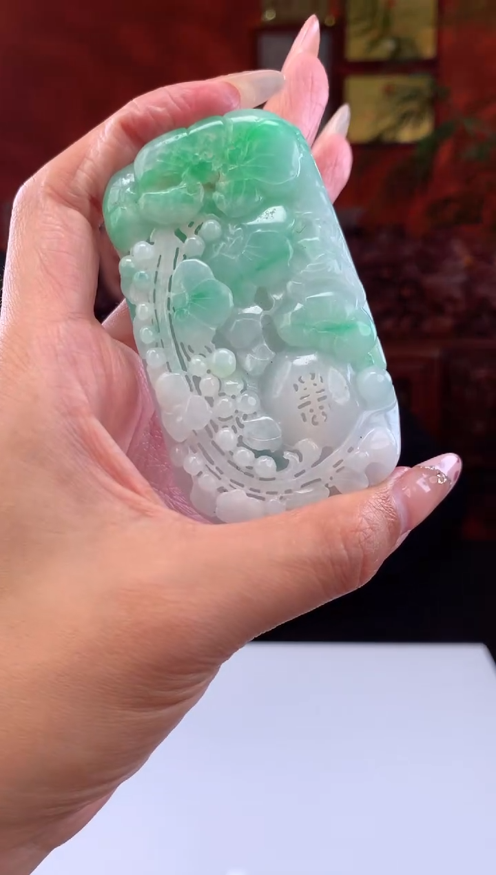 【闪购商品】定制翡翠未镶嵌挂件发货（拍一发一）