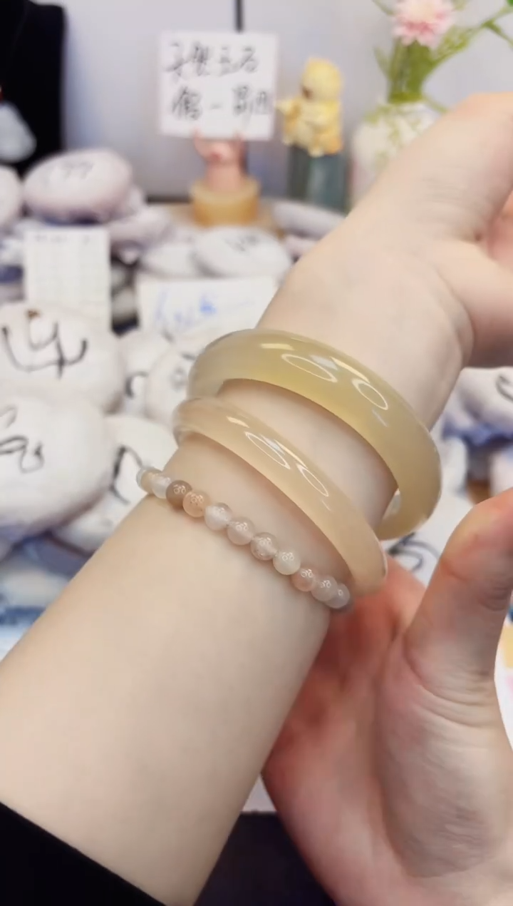 【闪购商品】石英质玉手镯未镶嵌449-财气镯-圈口62