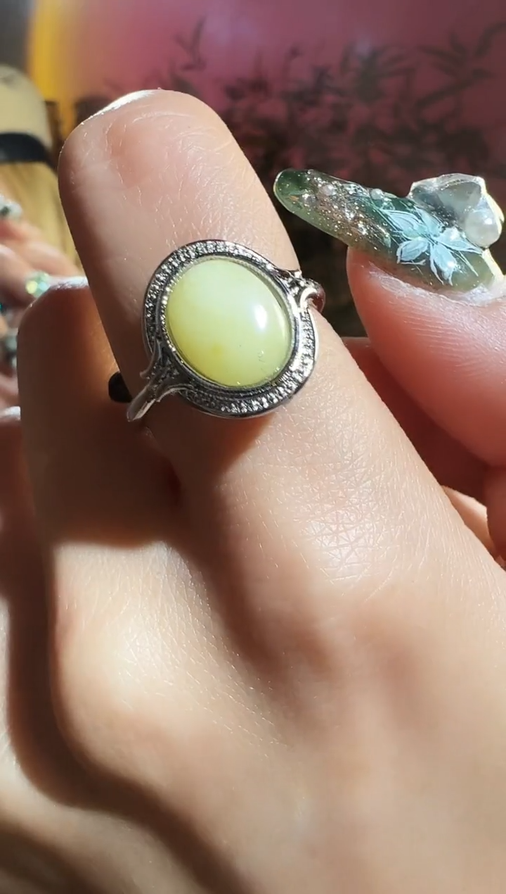 【闪购商品】蜜蜡戒指未镶嵌白花蜡戒指