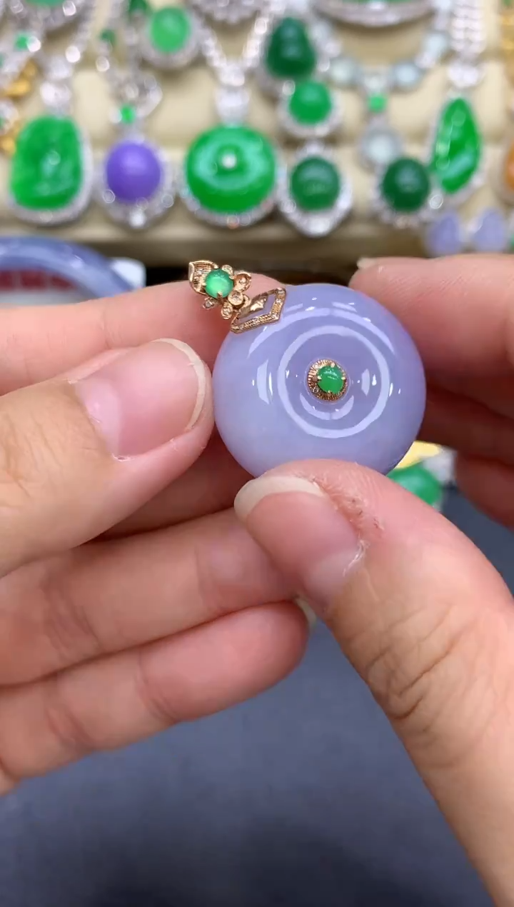 颈饰18K金镶嵌翡翠250-中国好珍宝