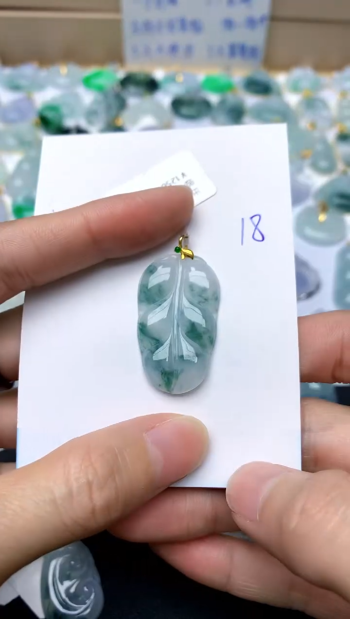 【闪购商品】翡翠颈饰18K金镶嵌18天然A货翡翠