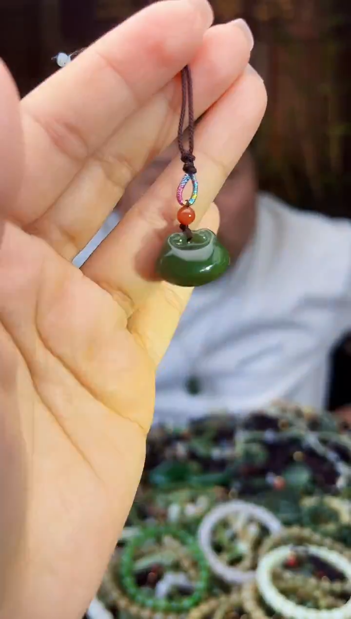 颈饰未镶嵌和田玉多样性发货拍一发一