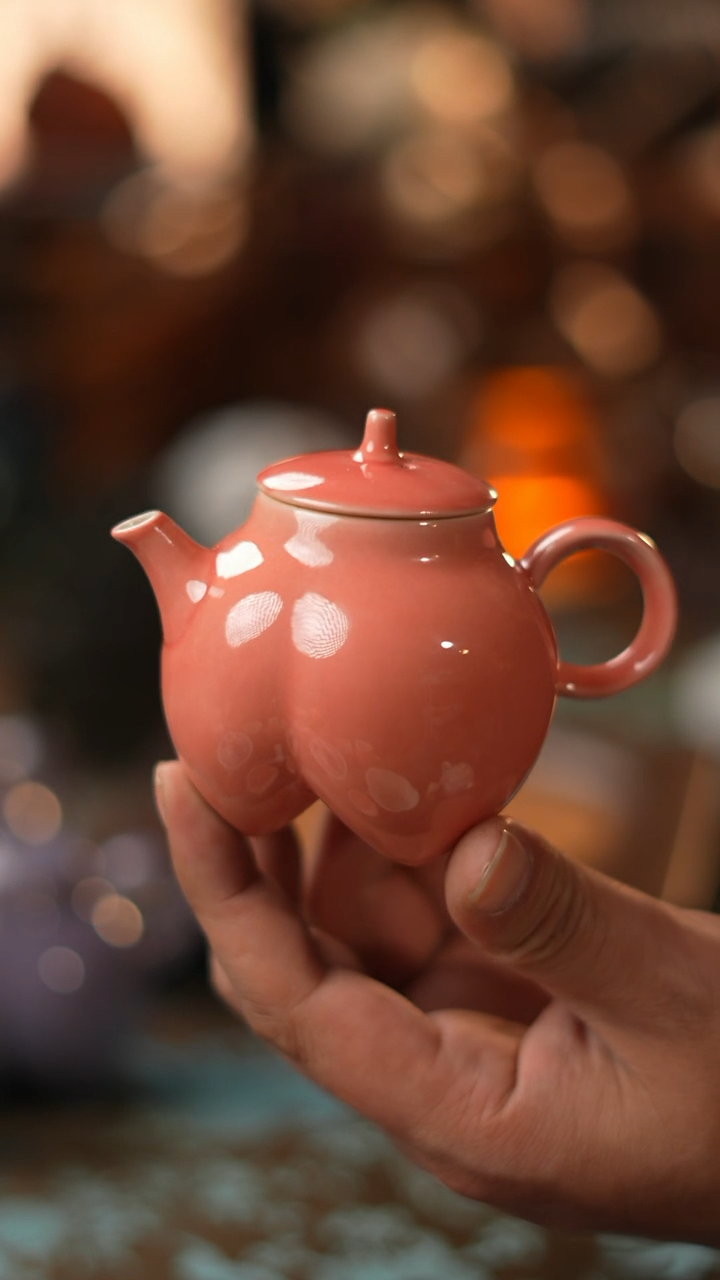 【闪购商品】温柔桃粉屁桃壶泡茶壶