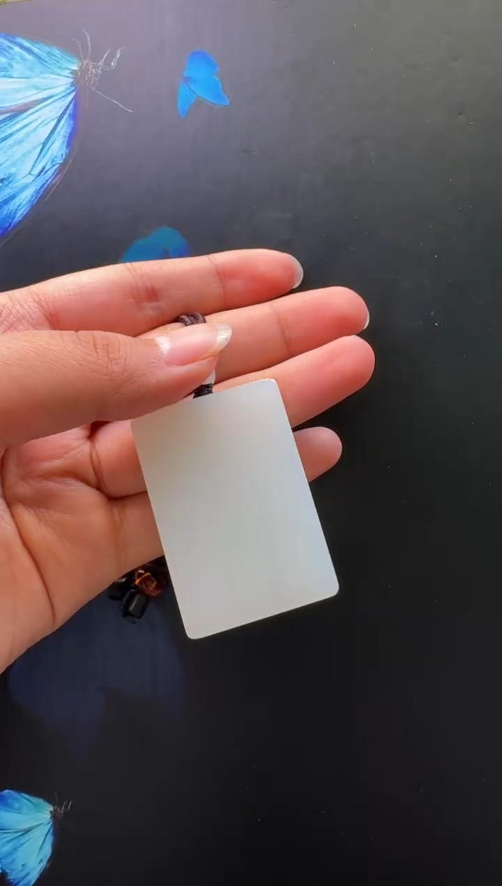 颈饰未镶嵌和田玉吊坠