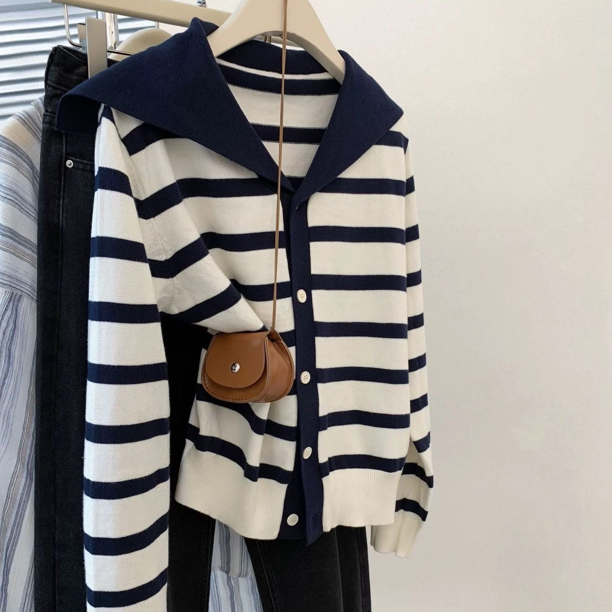 【80-200斤】披肩条纹毛衣针织衫女秋冬设计感洋气减龄海军领上衣潮