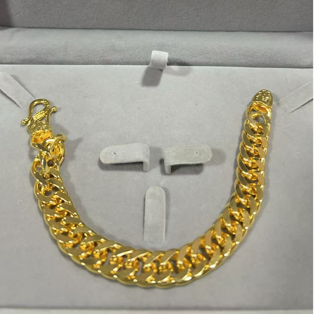 A671曼莹云上精工手链