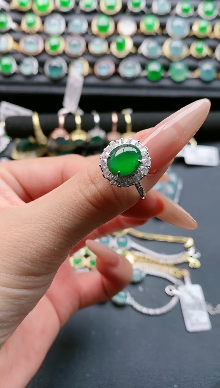 【闪购商品】翡翠戒指银S925镶嵌111111