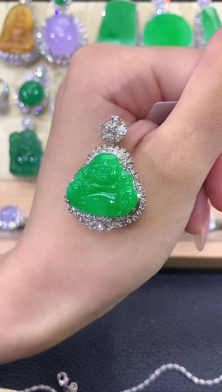 翡翠18K金镶嵌吊坠(不含链)夏日珠宝C60