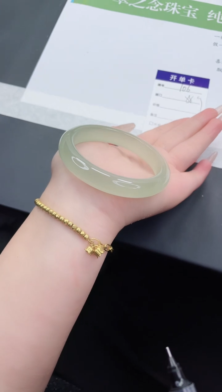 【闪购商品】石英质玉手镯未镶嵌D106-58+