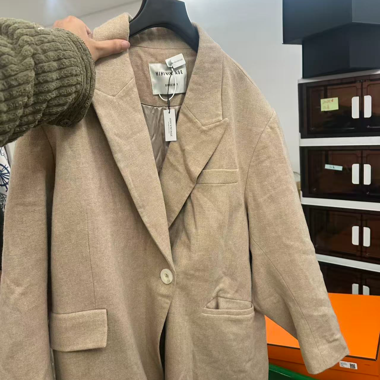 休闲风格卡其色外套大衣