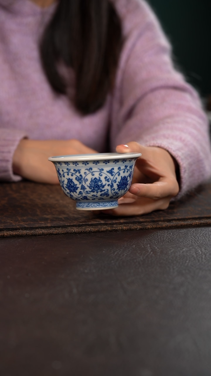 【闪购商品】杯望月怀古缠枝莲大号压手杯内绘花心