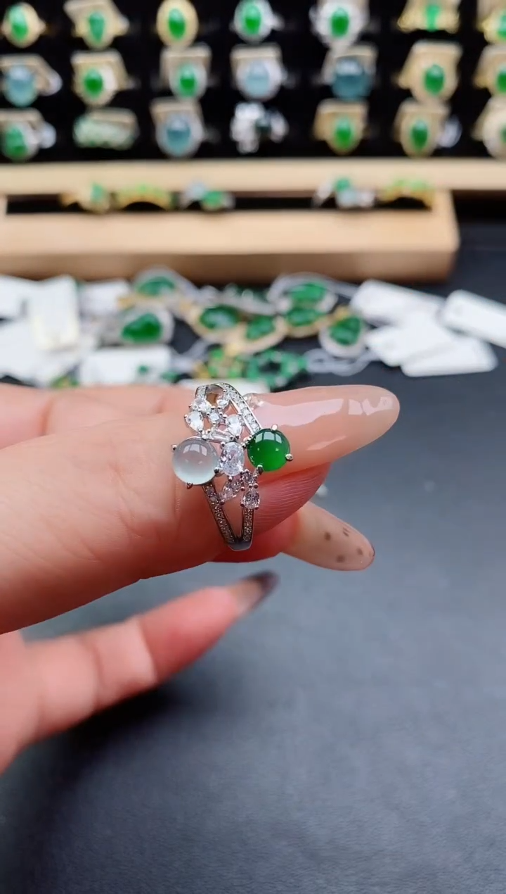 银S925镶嵌戒指翡翠1