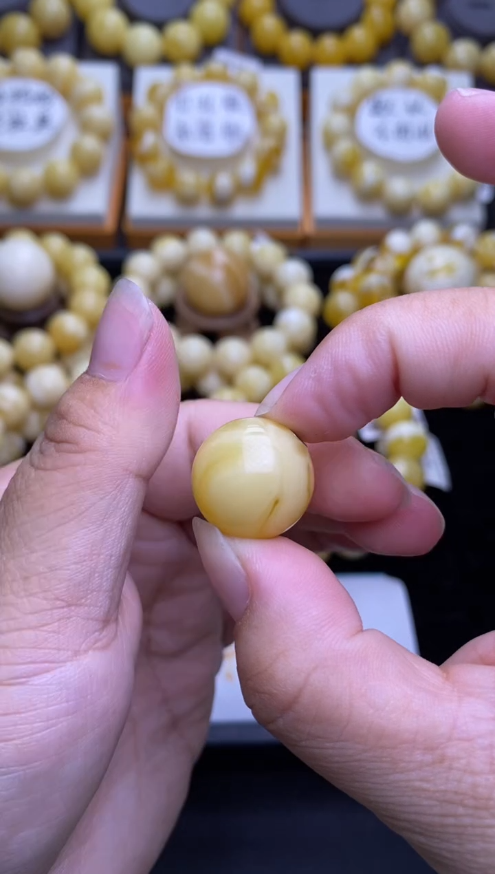 裸石琥珀未镶嵌大小姐珠宝严选150