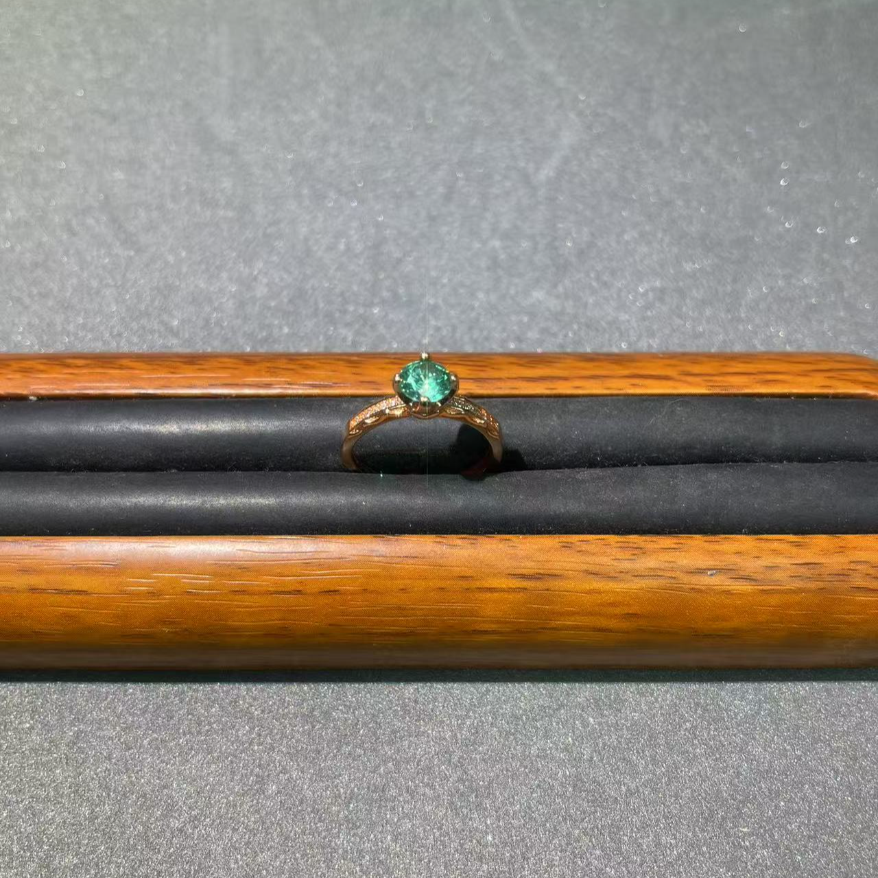 s7643玫色绿四爪戒指多样发