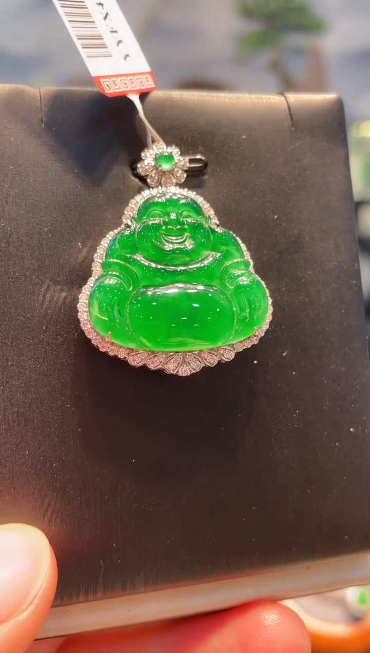 【闪购商品】翡翠颈饰18K金镶嵌A65天然A货翡翠