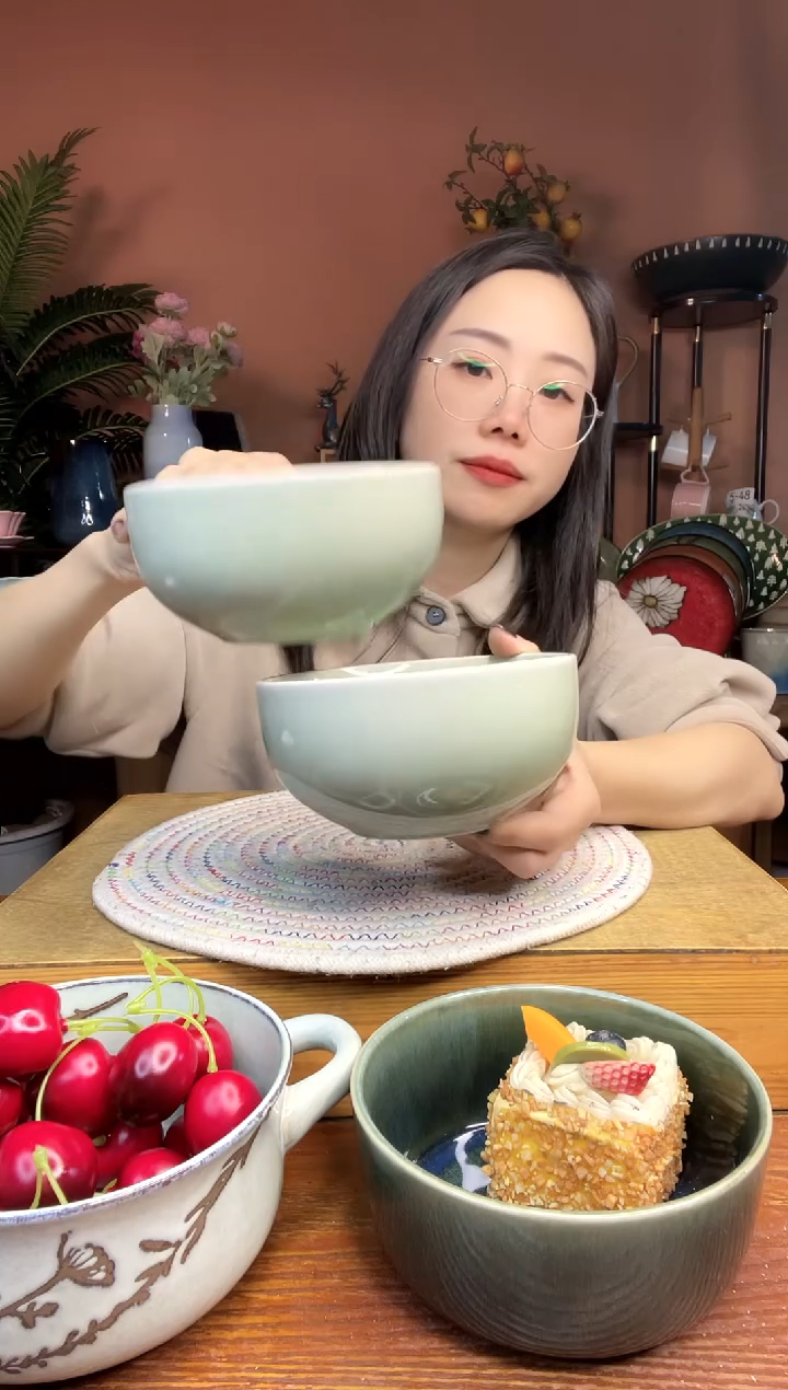 陶瓷5.3英寸浅绿色大米饭碗 2件 微瑕疵