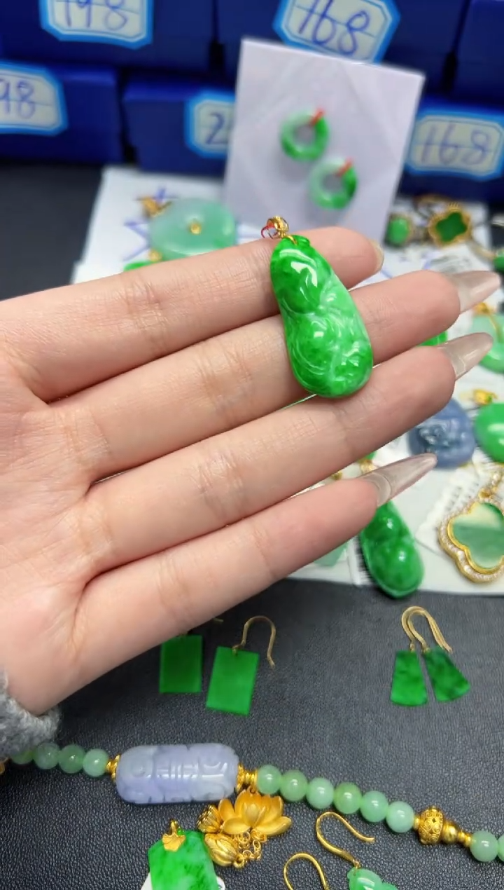 【闪购商品】翡翠颈饰18K金镶嵌Y缅料A货/支持复检/一件