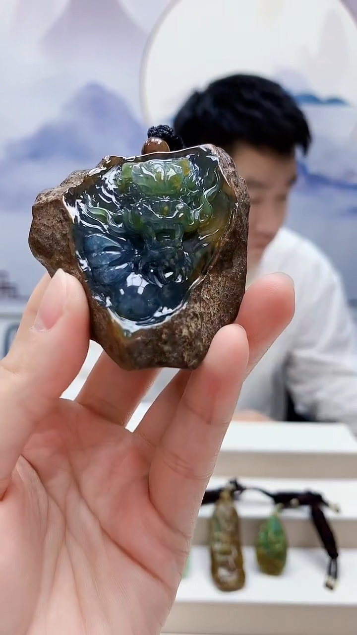 未镶嵌定制翡翠5028lr-毛货挂件246