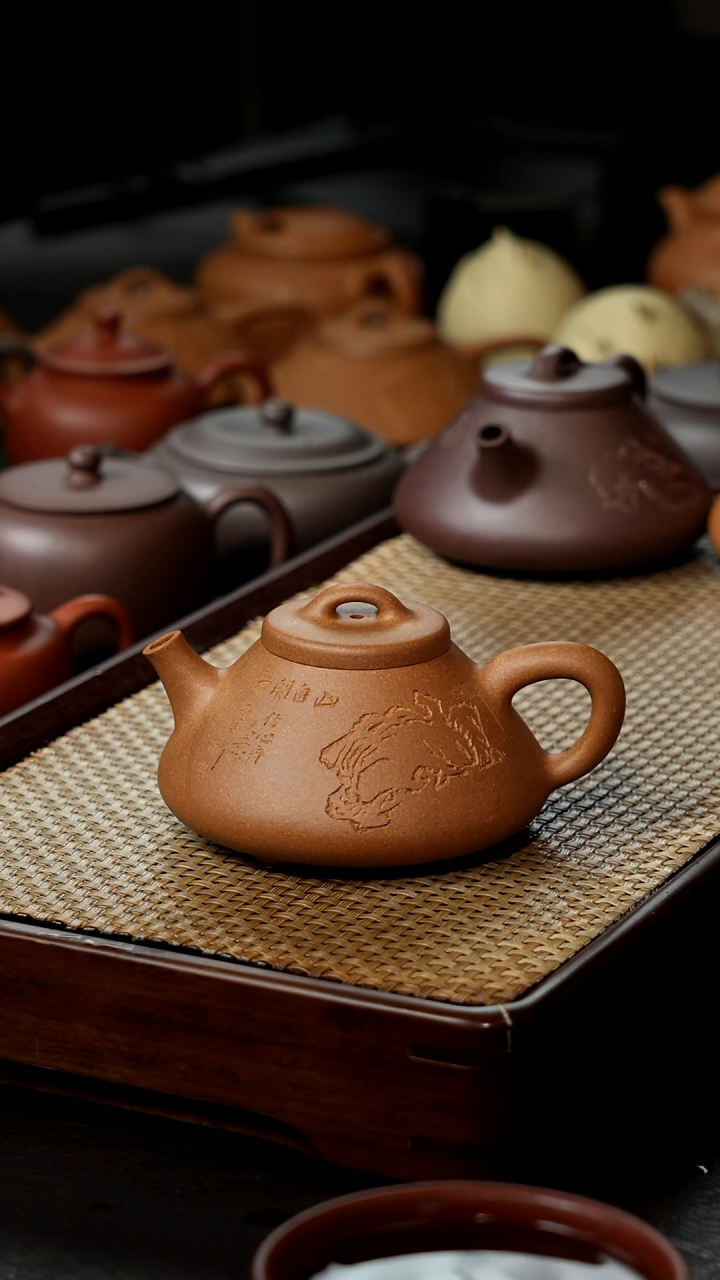 【闪购商品】紫砂茶壶老黄段心舟石瓢150cc