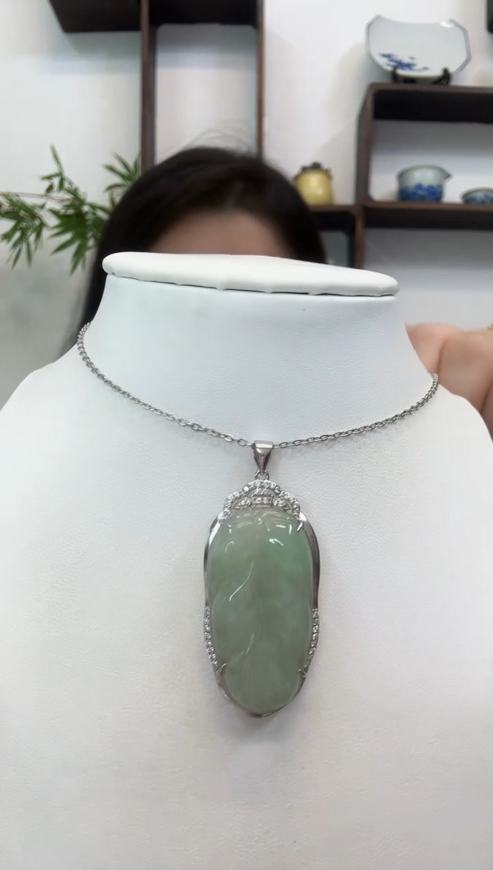 吊坠(赠链)银S925镶嵌翡翠小叶子