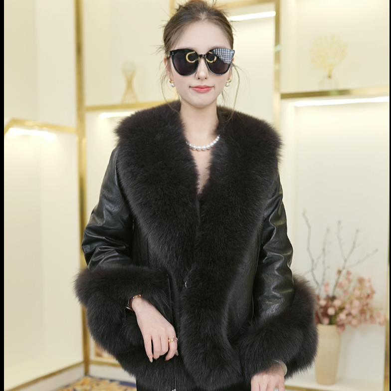 龙总 女士外套高端大气保暖加厚洋气冬款皮草外套
