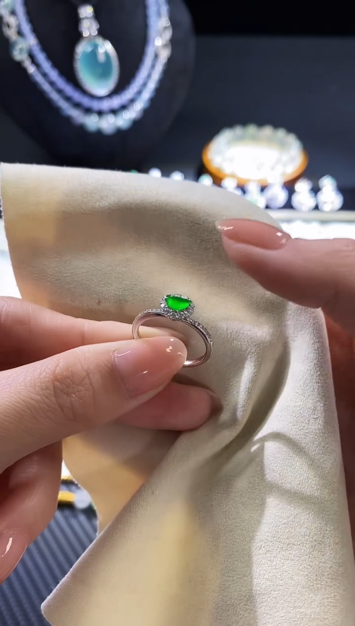 【闪购商品】翡翠挂件18K金镶嵌福利款戒指